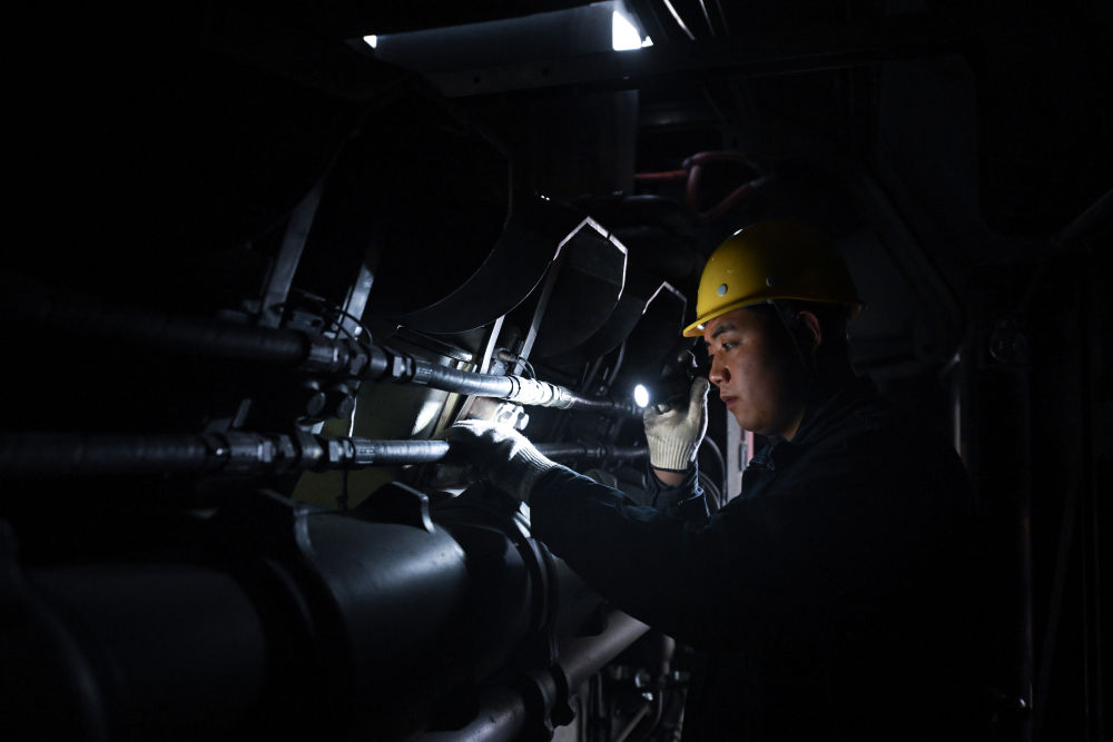 &ldquo;95后&rdquo;機(jī)車工長(zhǎng)的首次春運(yùn)&ldquo;大考&rdquo;